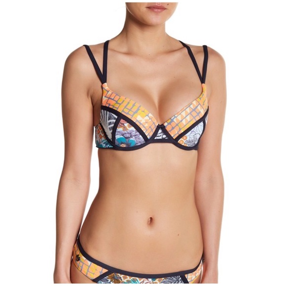 Maaji Other - Maaji Brick House Underwire Bikini Top sz XL DD